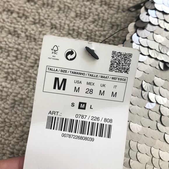 ❌SOLD❌ ZARA matte sequin skirt - Picture 2 of 3